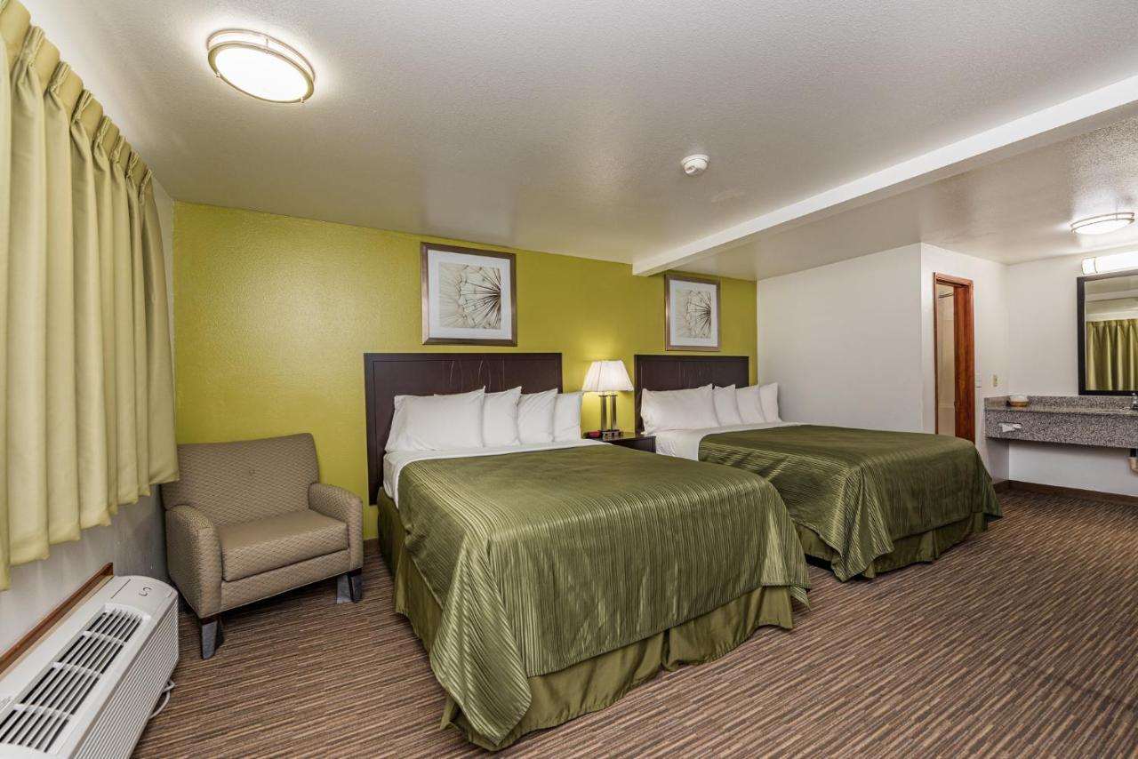 Sundowner Motel Скуим Екстериор снимка