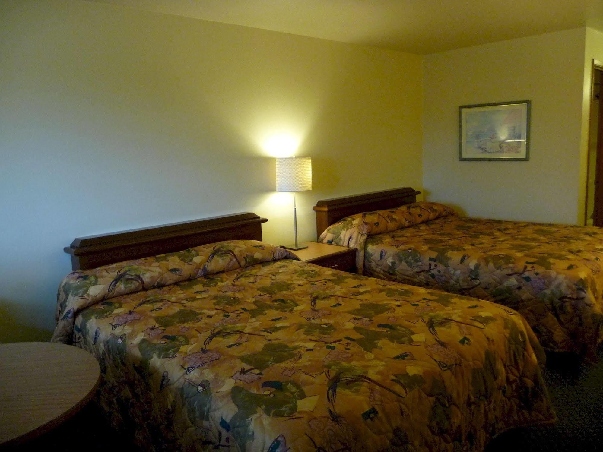 Sundowner Motel Скуим Екстериор снимка